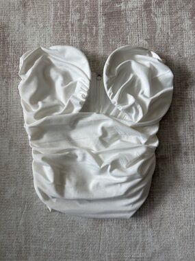 JLUXLABEL White Strapless Ruched Bustier Top Size M